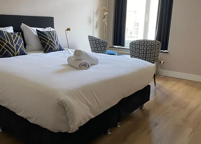 Courage Valkenburg מלון